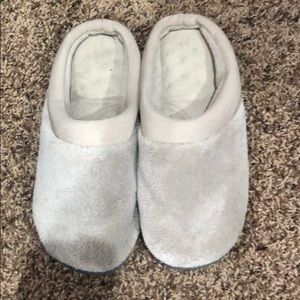 Isotoner slippers